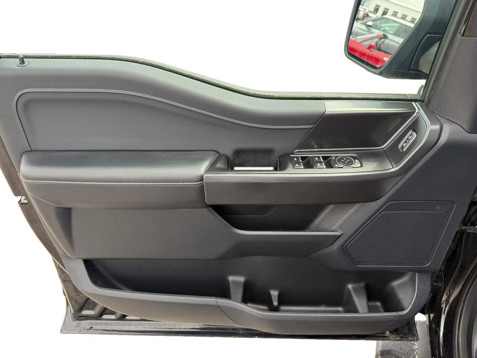 Used 2024 Agate Black Ford XLT image 9