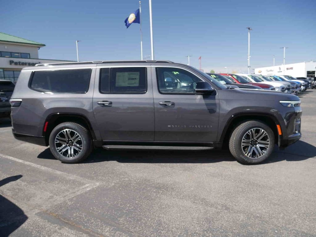 New 2026 Baltic Gray Metallic Clearcoat Jeep Grand Wagoneer image 25