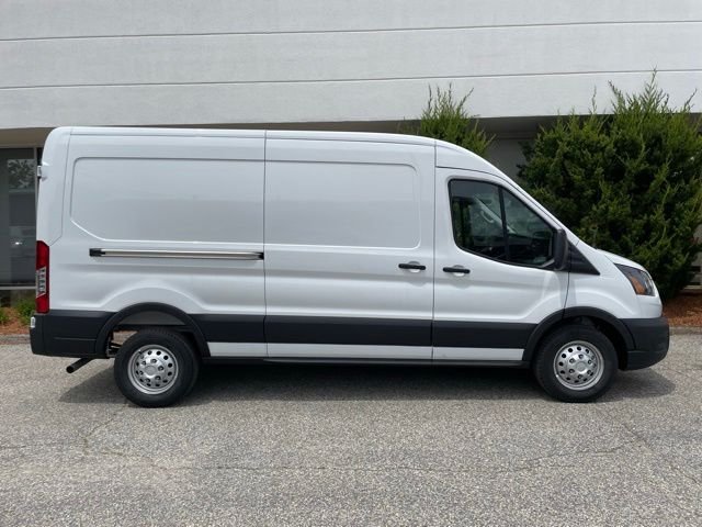 New 2026 Oxford White Ford Cargo Van image 3
