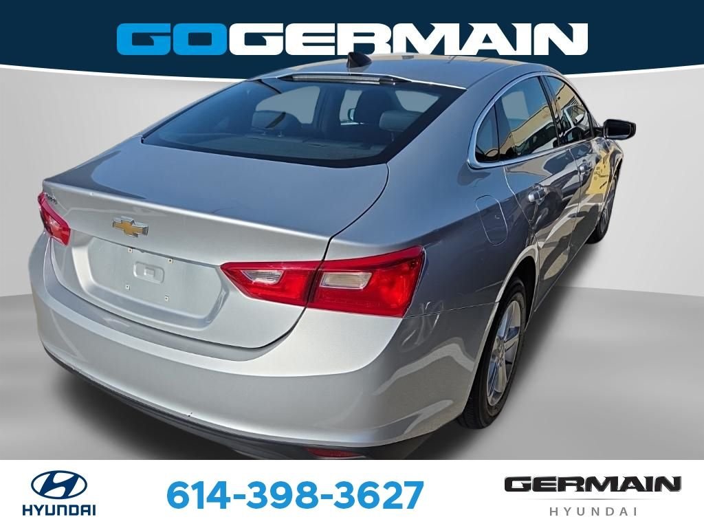 Used 2022 Silver Chevrolet LS image 9