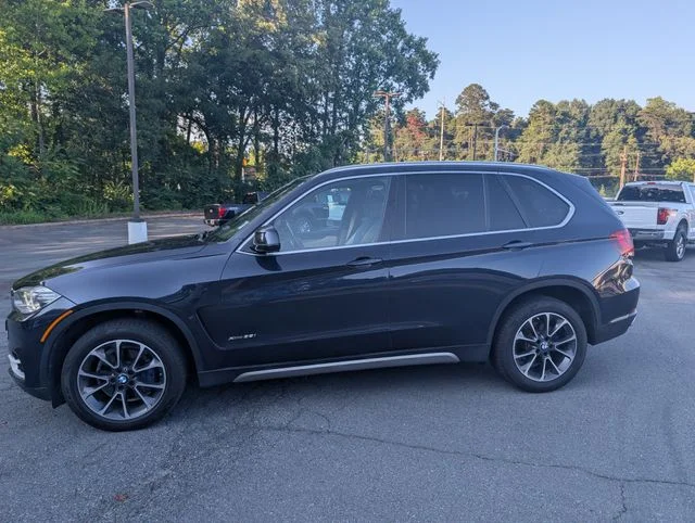 Used 2018 Blue BMW xDrive35i image 2