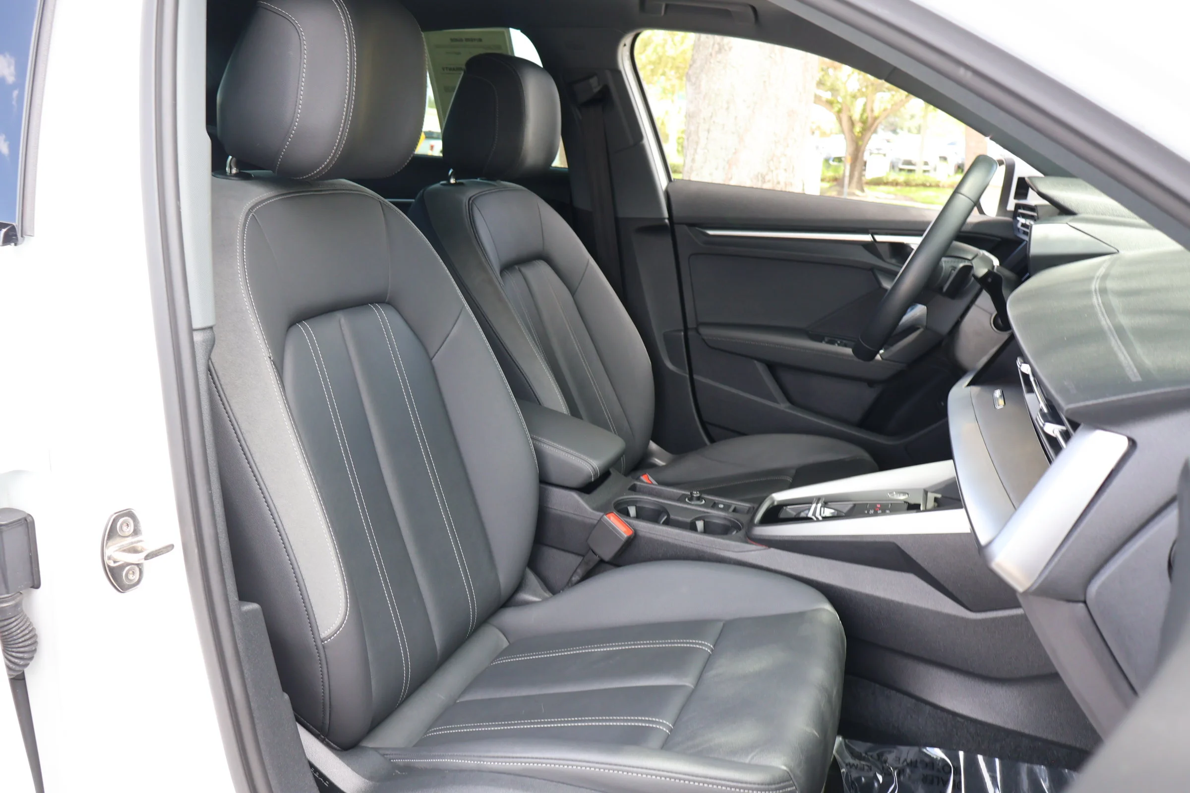 Used 2023 Ibis White Audi Premium Plus image 21