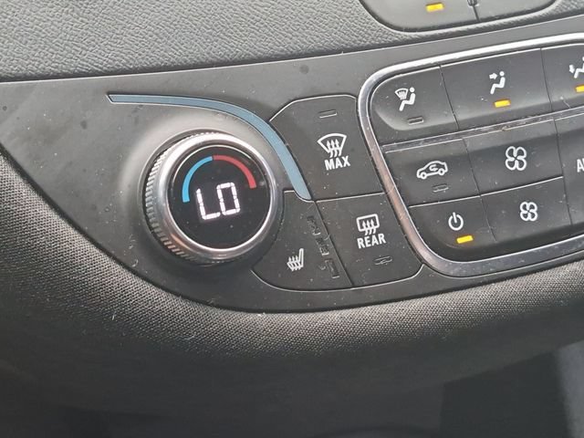 Used 2023 SUMMIT WHITE Chevrolet LT image 23