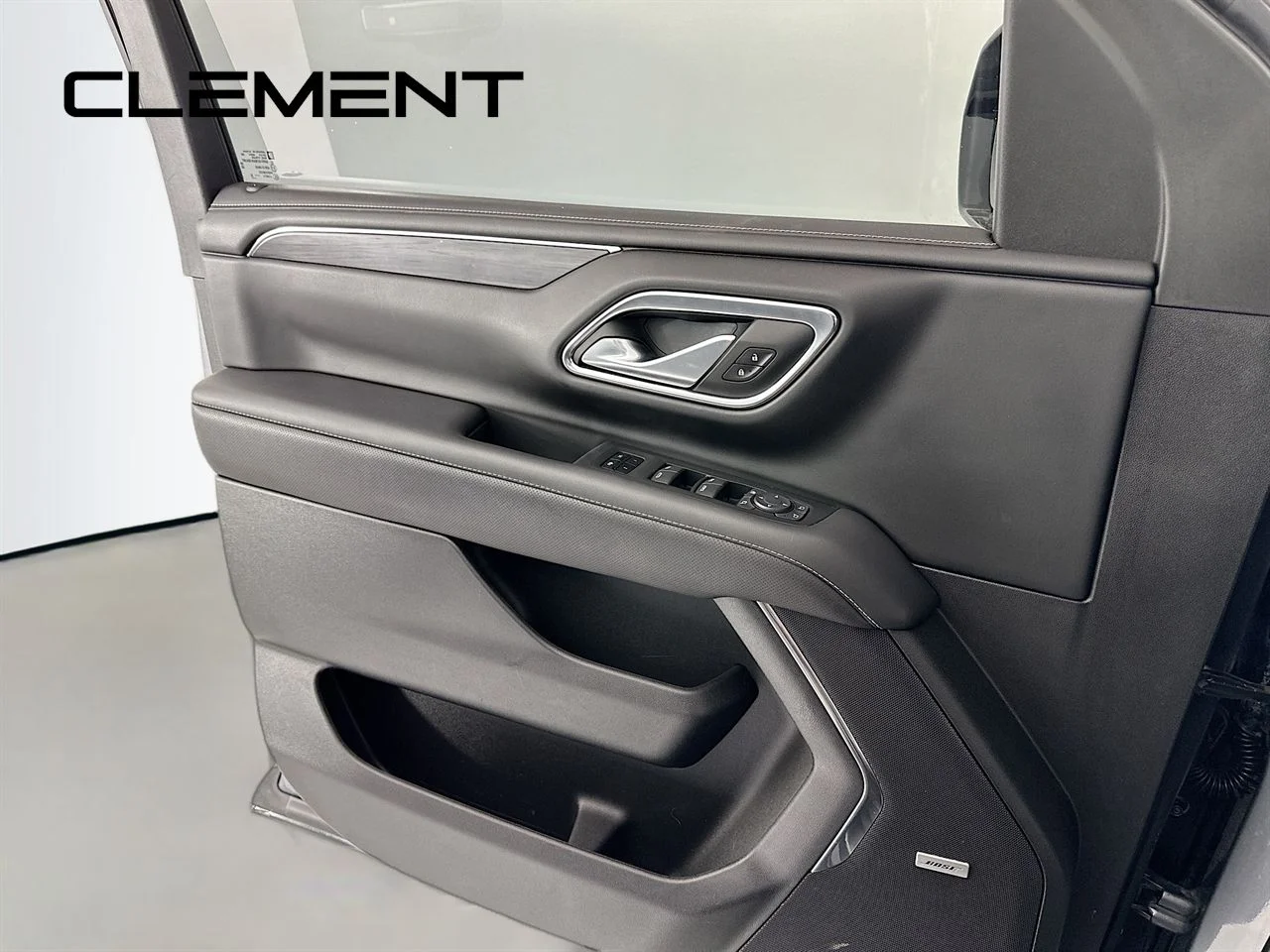 Used 2022 Gray GMC SLT image 28
