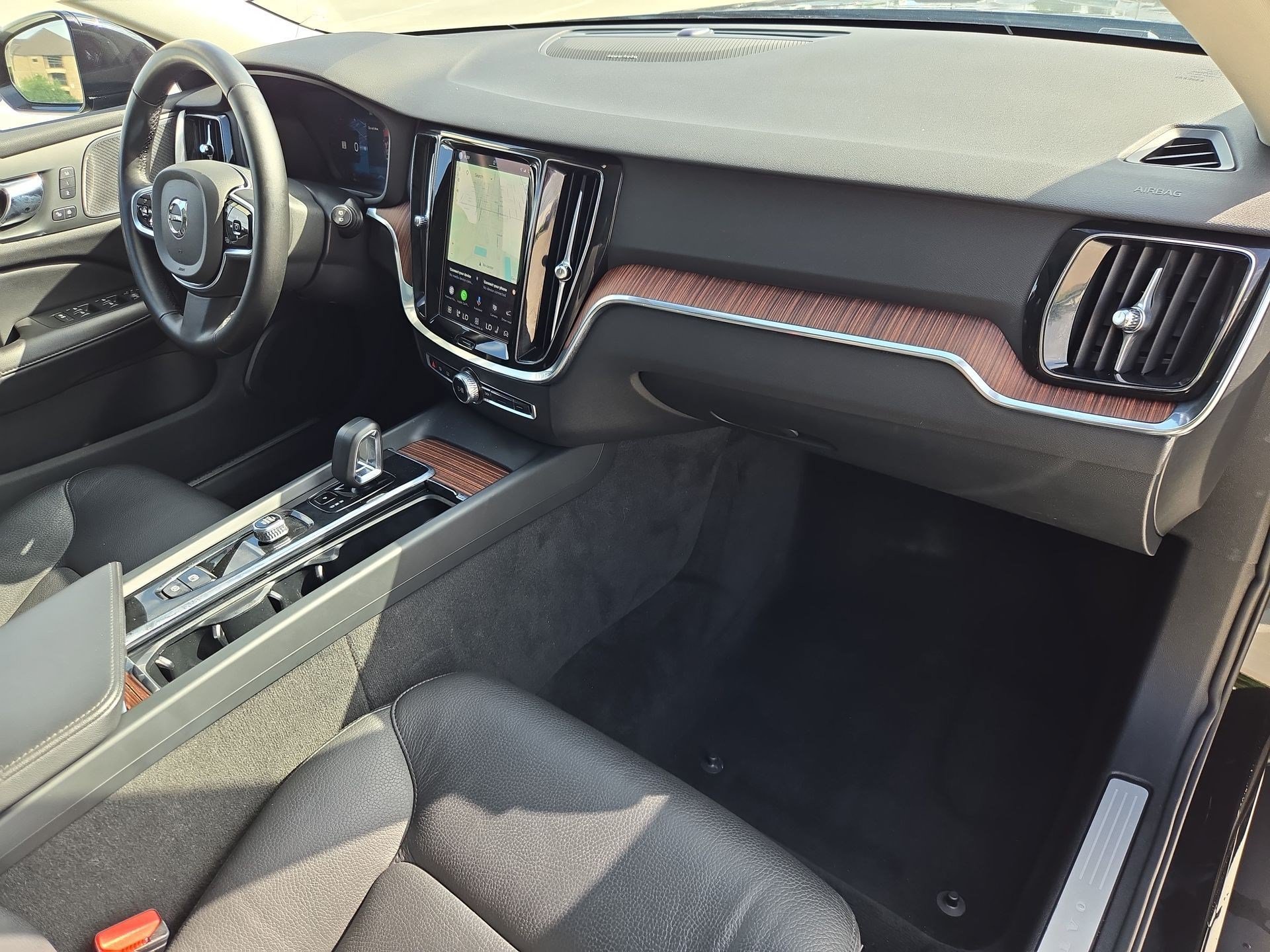 2025 Volvo V60 Cross Country 28