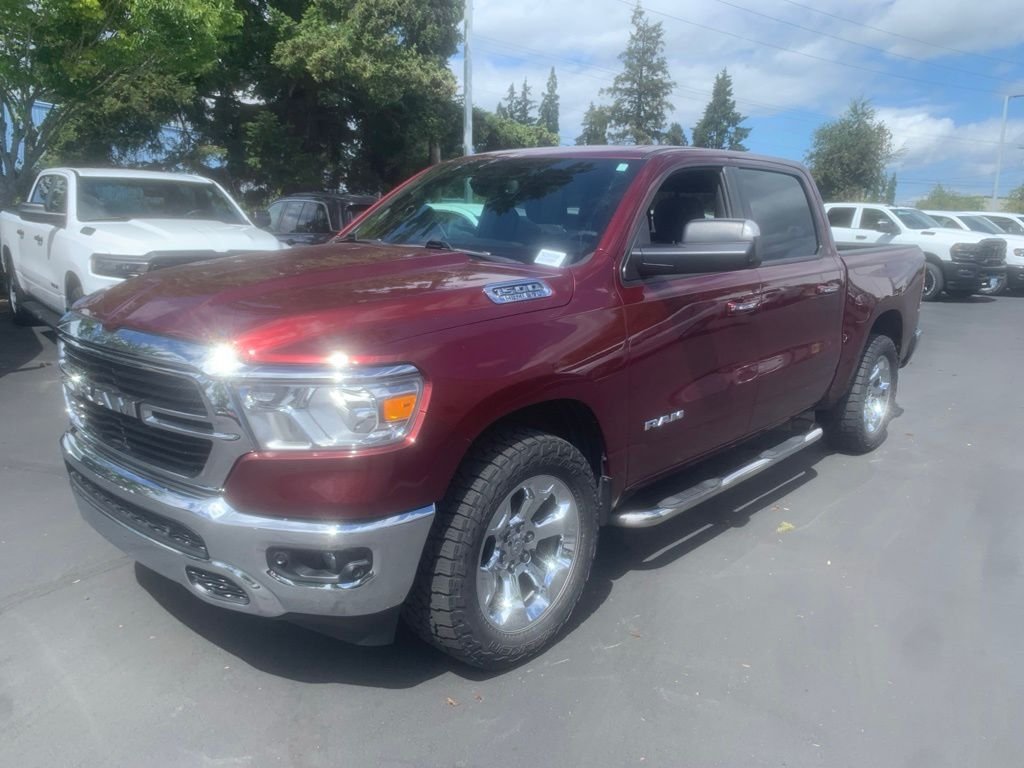 2019 RAM 1500 Big Horn/Lone Star 4x4 Crew Cab 5'7's photo