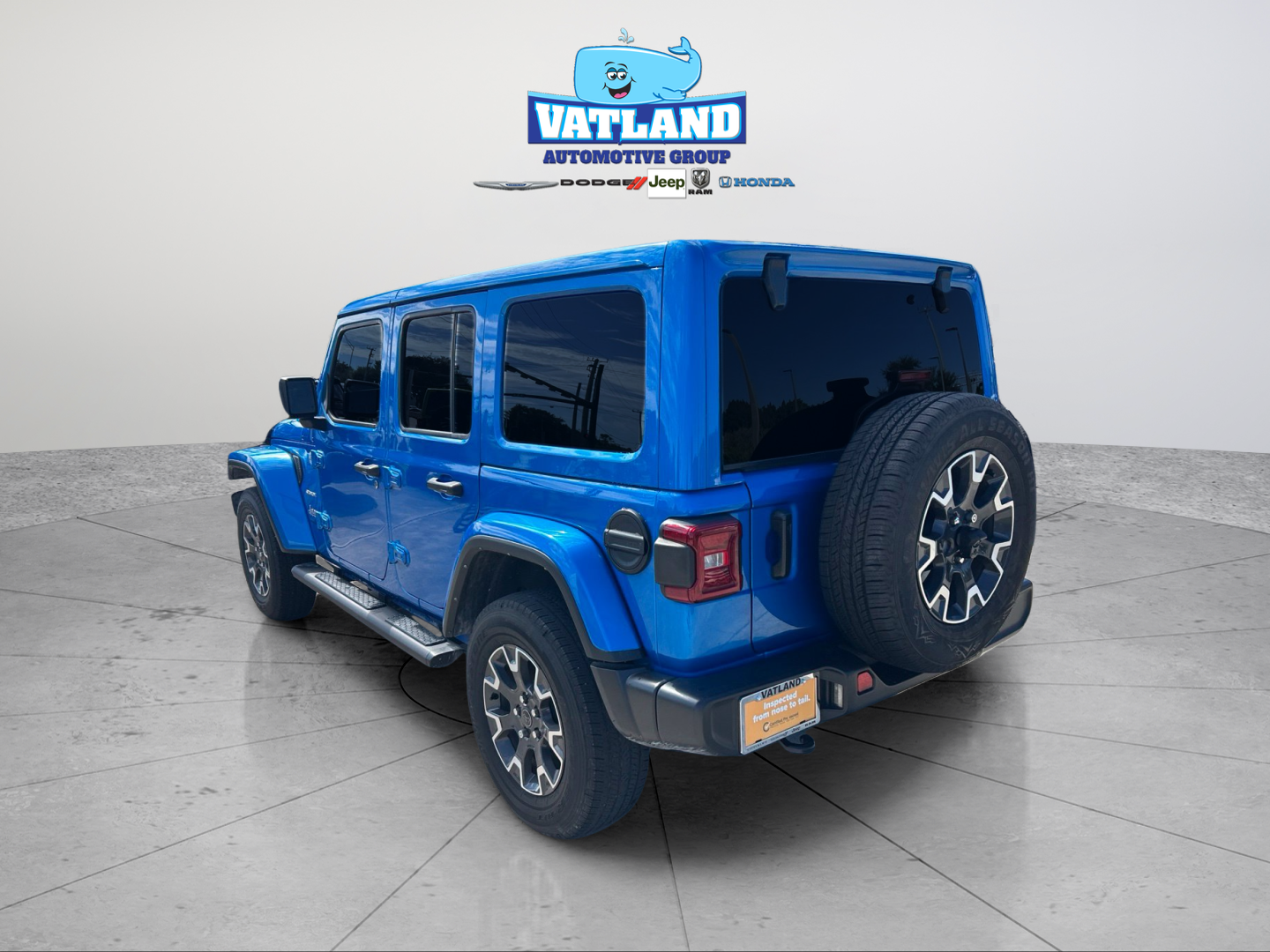 Used 2024 Blue Jeep Sahara image 3