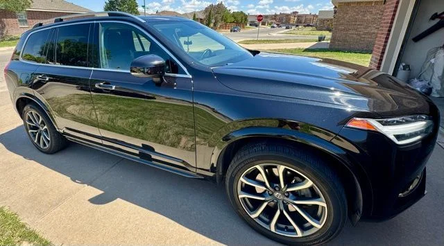 2019 Volvo XC90 T6 Momentum AWD's photo