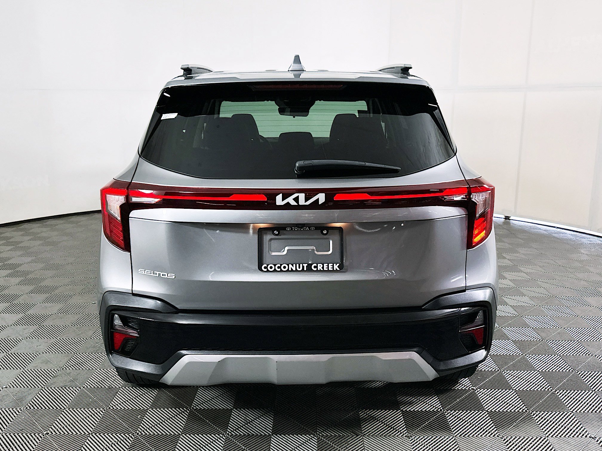 2024 Kia Seltos thumbnail 6