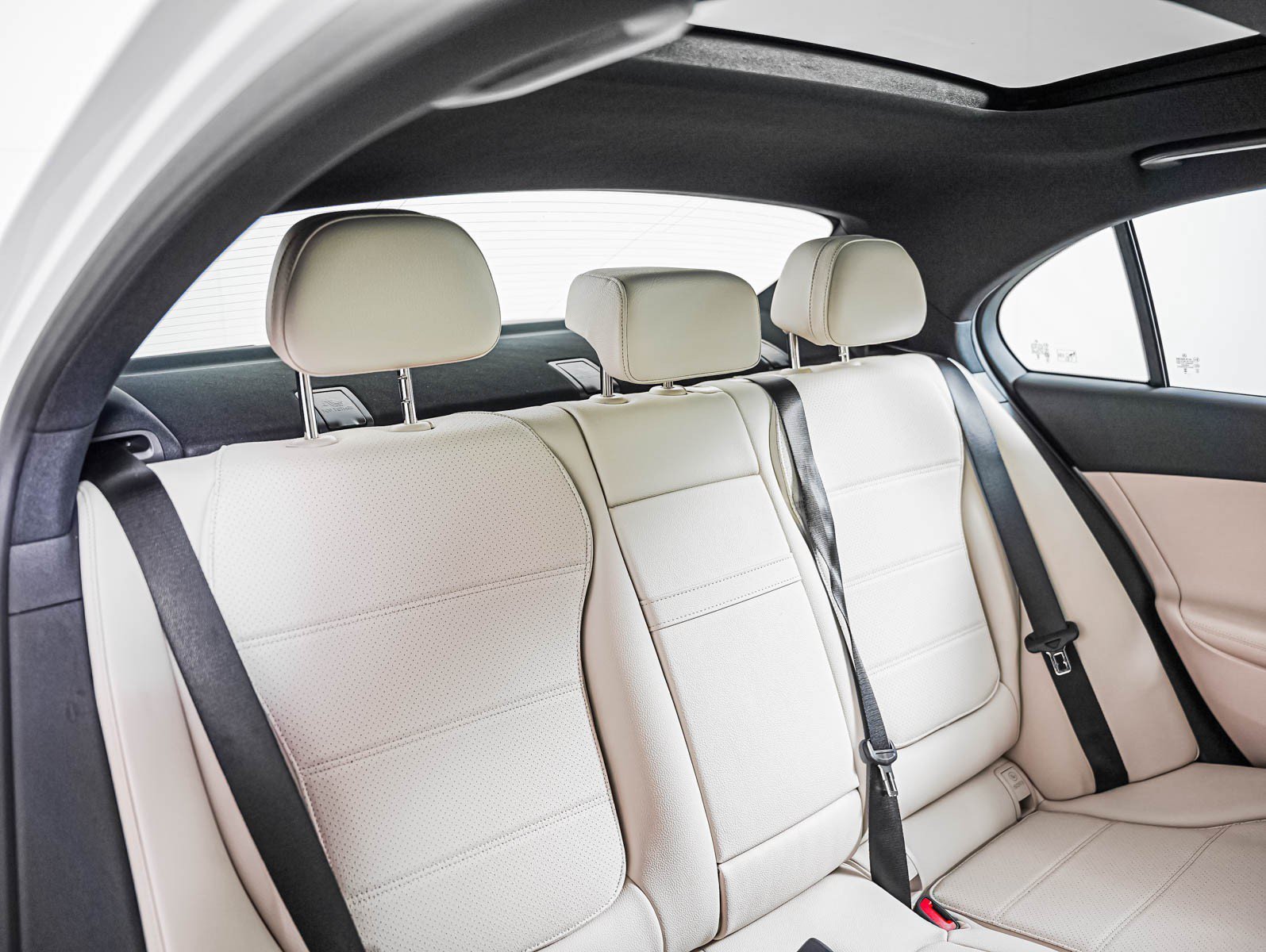 New 2026 Polar White Mercedes-Benz C 300 image 13