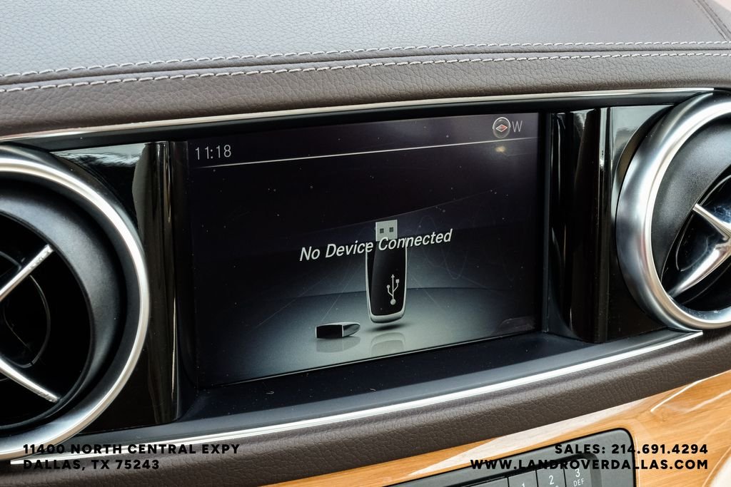 Used 2018 White Mercedes-Benz SL 550 image 39