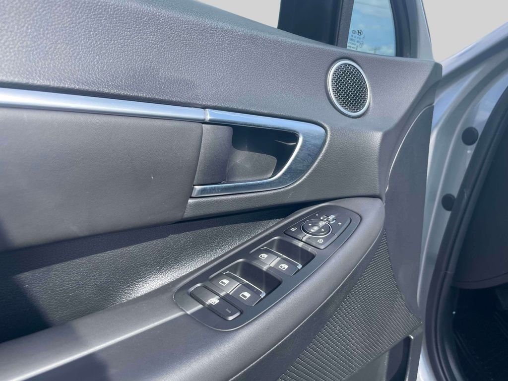 Certified Used 2023 Silver Hyundai SEL image 17