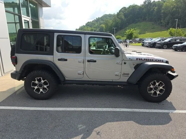 Used 2021 Silver Jeep Unlimited Rubicon image 17