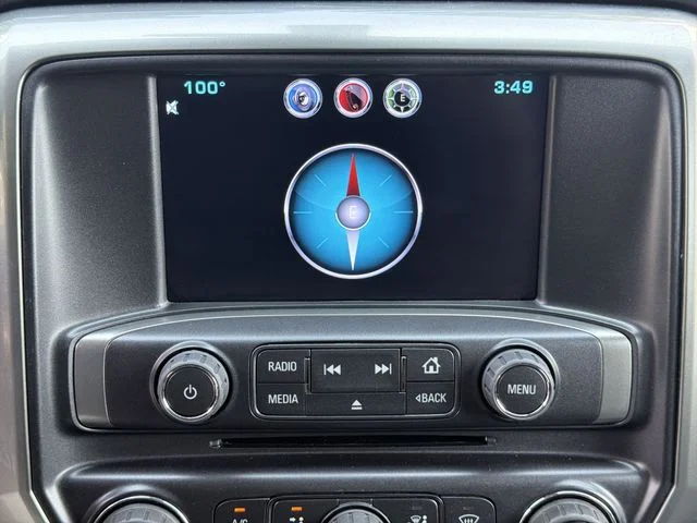 Used 2015 White Chevrolet LT image 18
