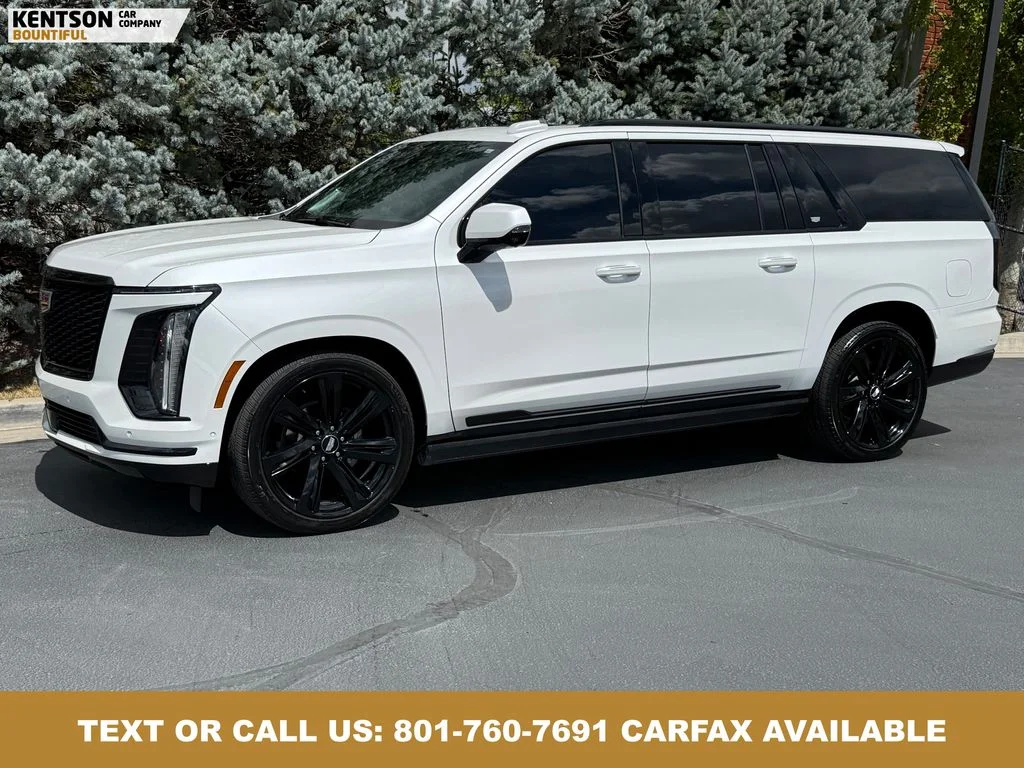 2025 Cadillac Escalade ESV Sport Platinum AWD's photo