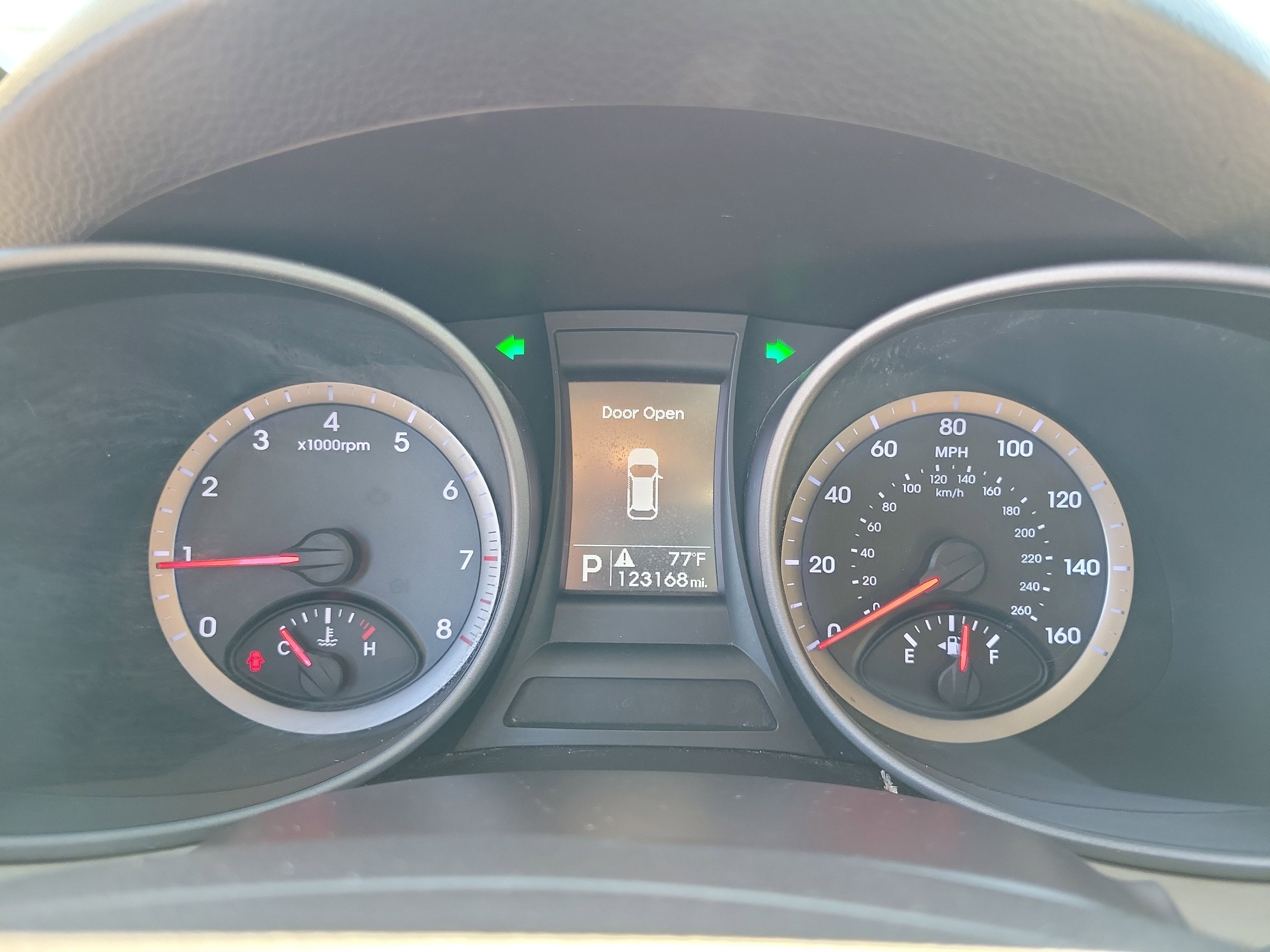 Used 2015 Canyon Copper Hyundai Base image 24