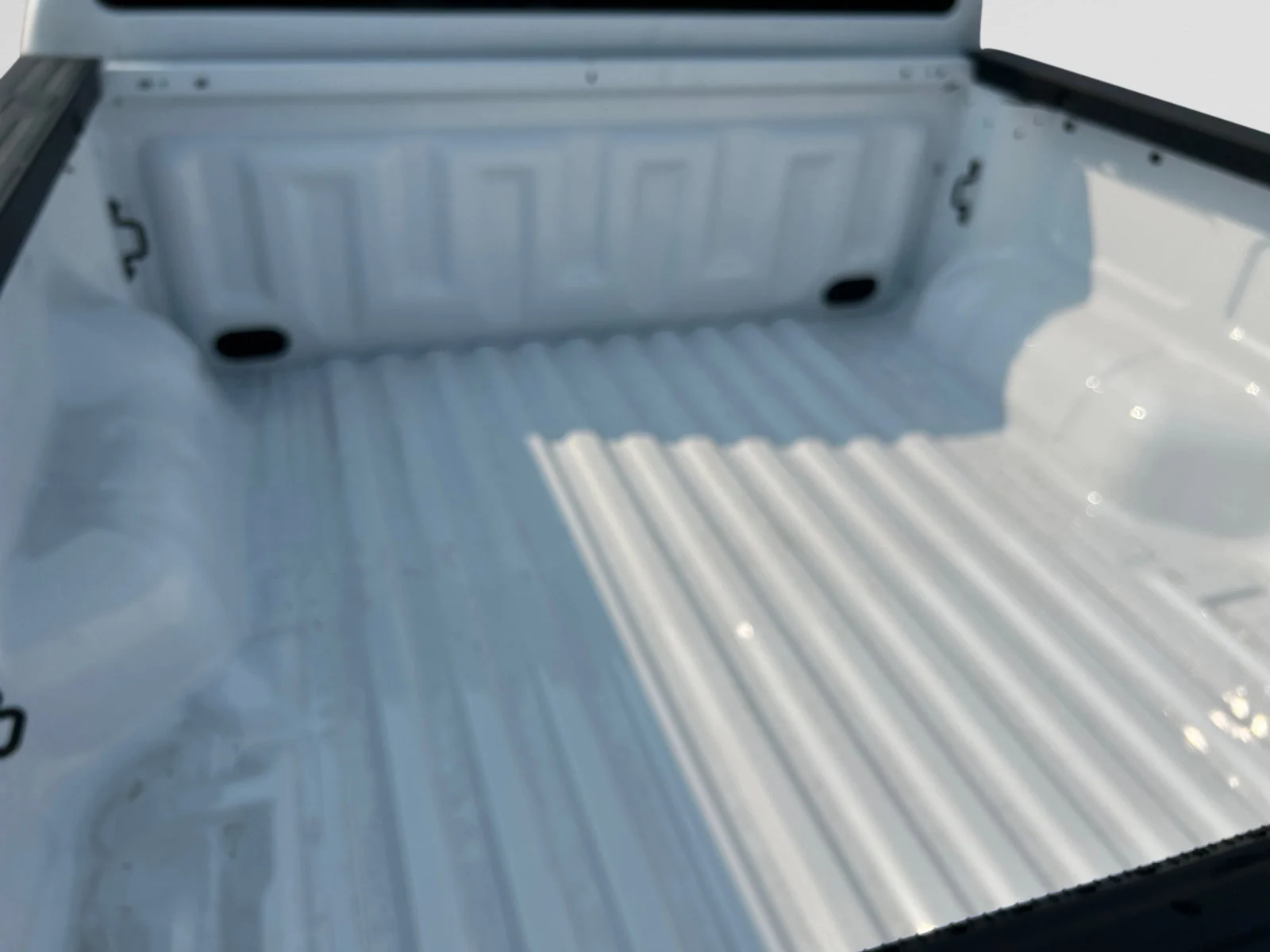 New 2026 Oxford White Ford XLT image 10