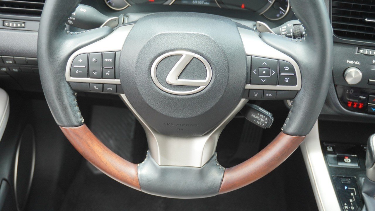 Used 2020 White Lexus RX 350 image 30