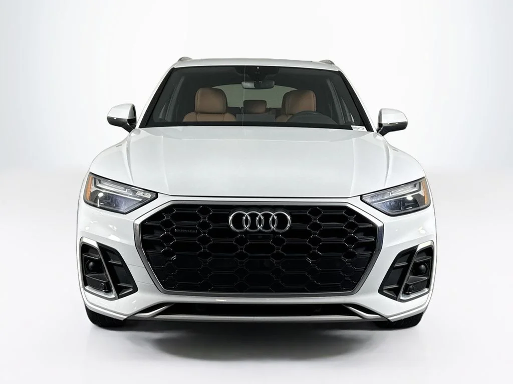 Used 2024 Glacier White Audi 45 S line Premium image 8