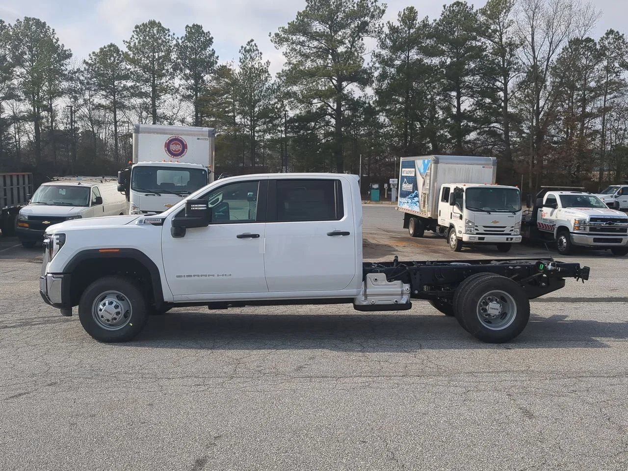 New 2026 Summit White GMC Pro image 5