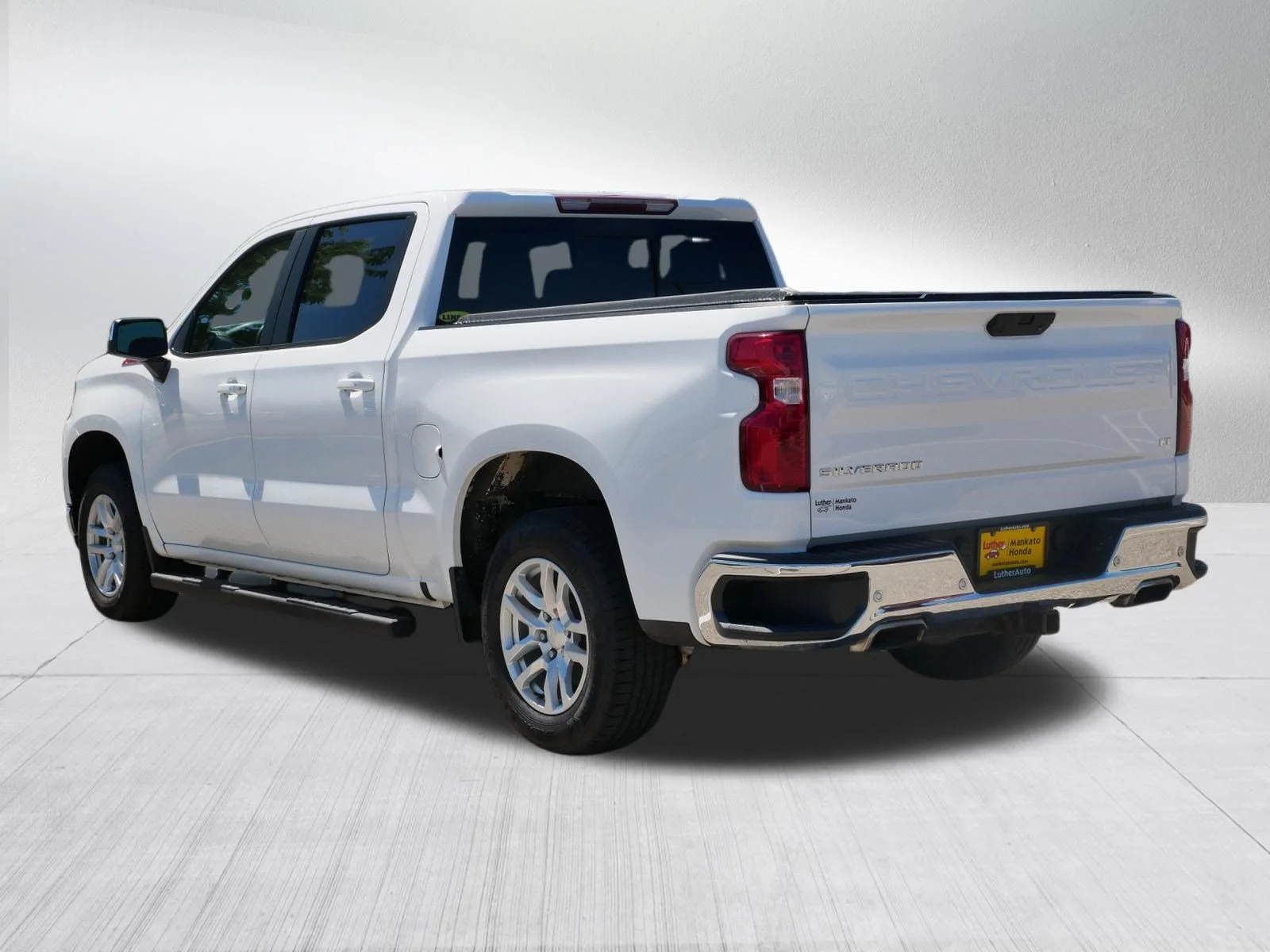 Used 2019 Summit White Chevrolet LT image 5