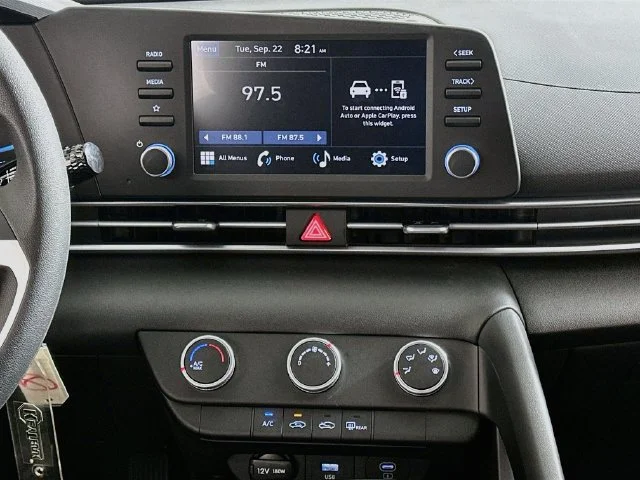 New 2026 Black Hyundai SE image 15