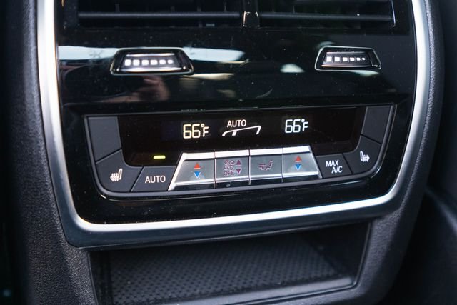 2026 BMW X7 M60i - Photo 35