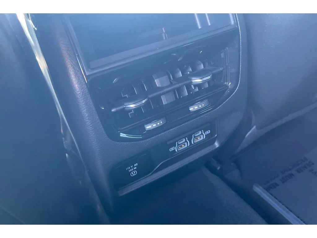 Used 2024 BRIGHT WHITE CLEARCOAT Jeep Laredo image 40