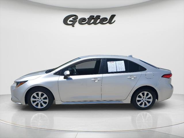 Certified Used 2025 CLASSIC SILVER METALLIC Toyota  image 8