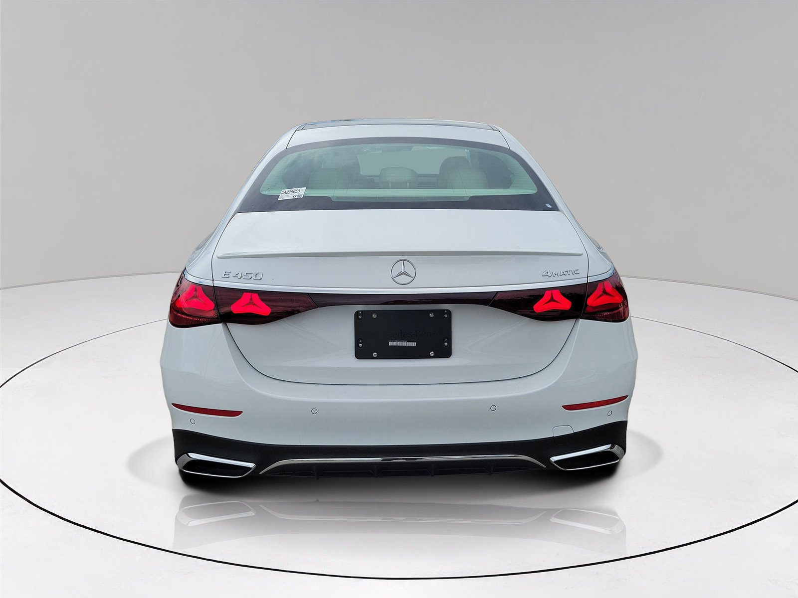 New 2027 MANUFAKTUR Moonlight White Metallic Mercedes-Benz E 450 image 5