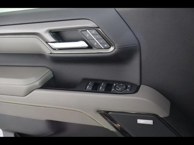 Used 2022 White Chevrolet ZR2 image 28