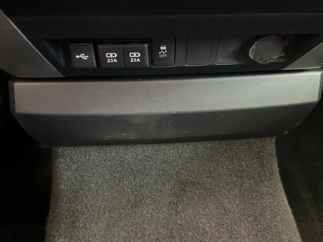 Used 2020 Magnetic Gray Metallic Toyota SR5 image 32