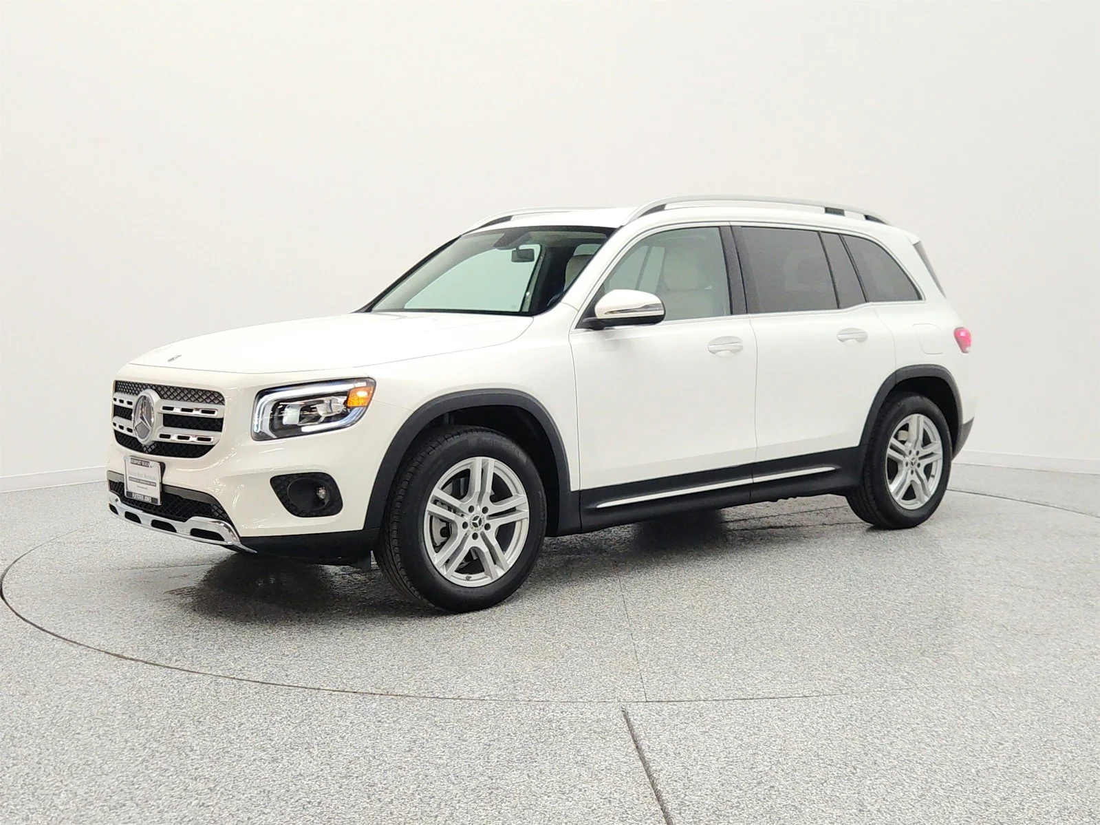 2023 Mercedes-Benz GLB GLB 250's photo