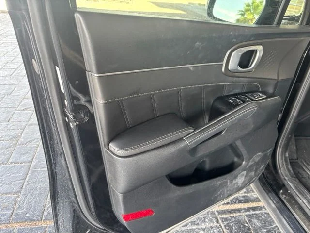 Used 2023 Black Kia SX image 9