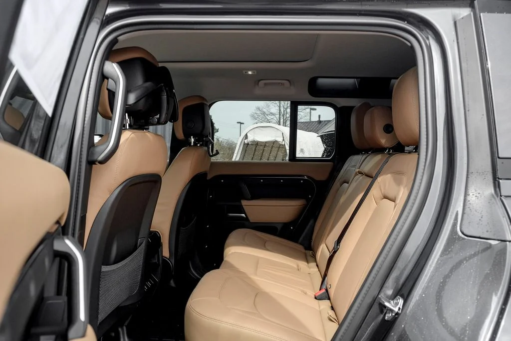 New 2026 Carpathian Grey Land Rover X-Dynamic SE image 16
