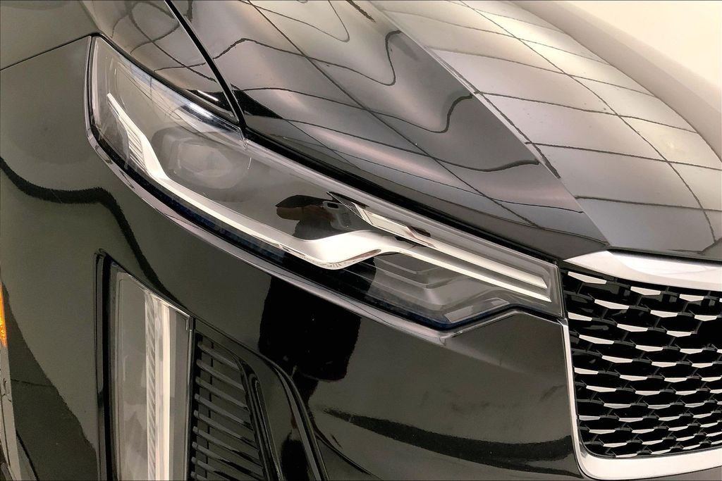 Used 2023 Black Metallic Cadillac Premium Luxury image 27