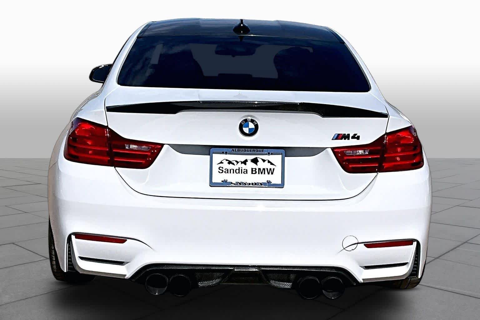Used 2016 Alpine White BMW  image 4