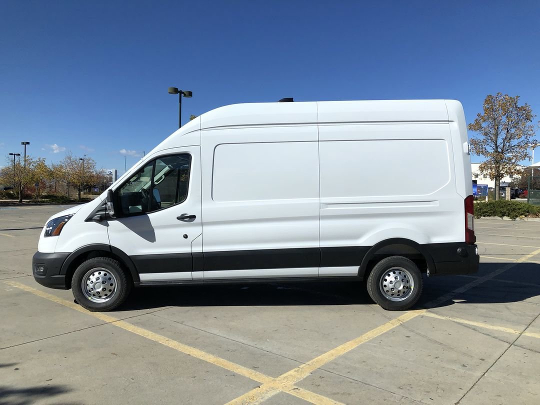 New 2026 Oxford White Ford High Roof 148 WB image 5