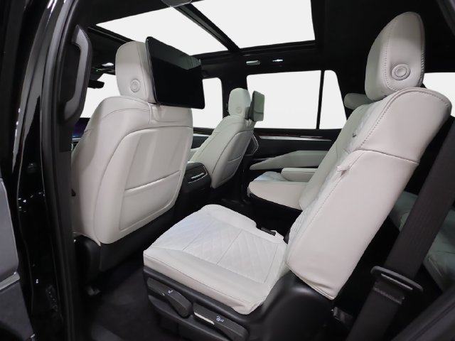 2026 Cadillac Escalade Platinum Sport - Photo 10