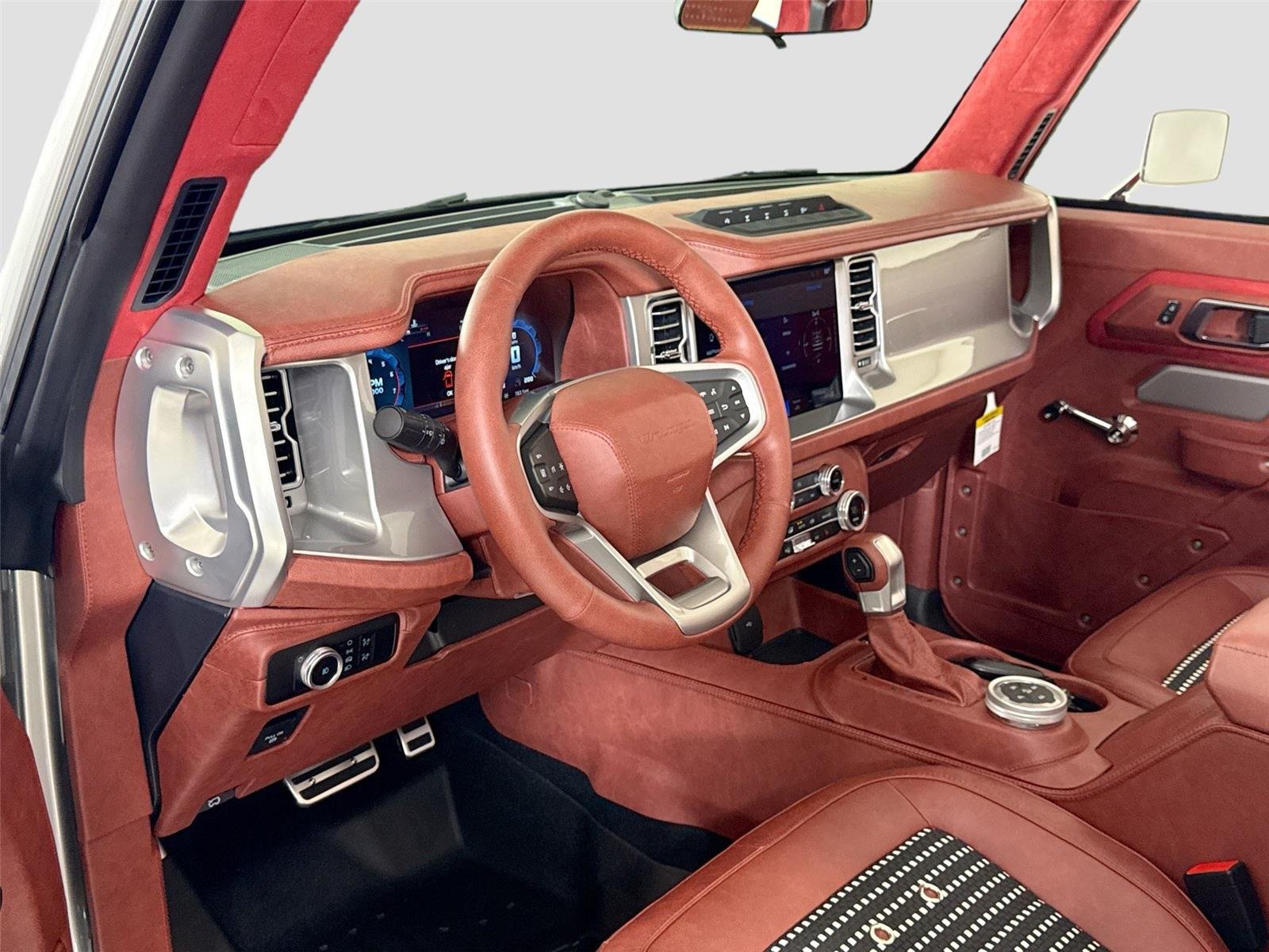 Used 2025 GT Silver Vintage Modern Twin-Turbo w/ Full Bespoke Interior image 15