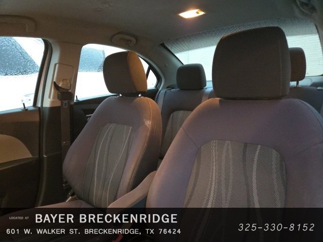 2015 Chevrolet Sonic LT photo 4