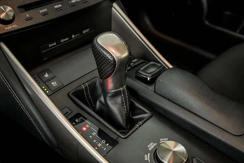 Used 2016 Nebula Gray Pearl Lexus  image 28