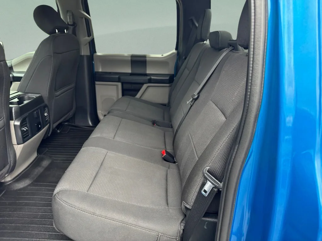 Used 2020 Blue Metallic Ford XL image 13