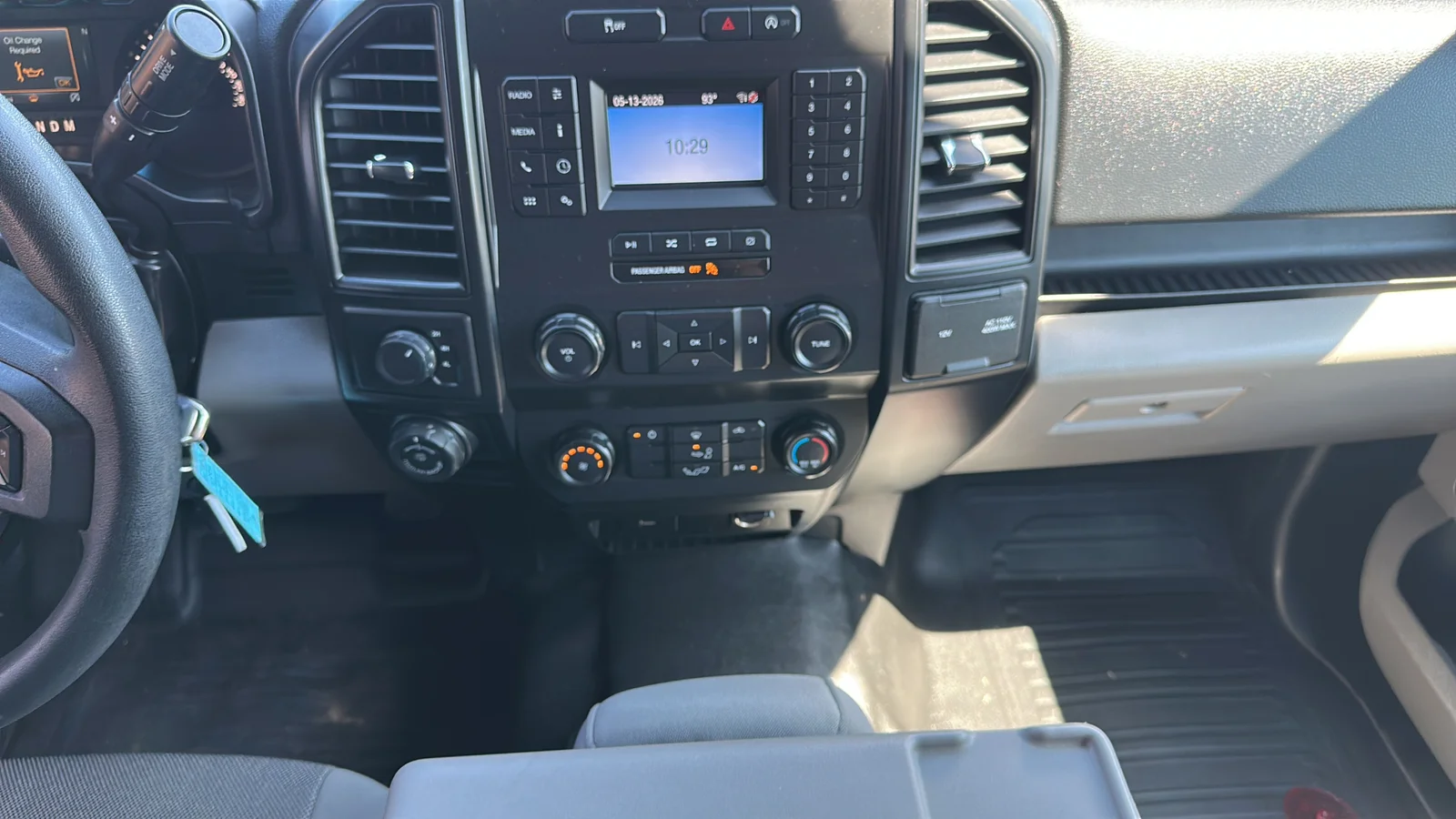 Used 2019 White Ford XL image 12