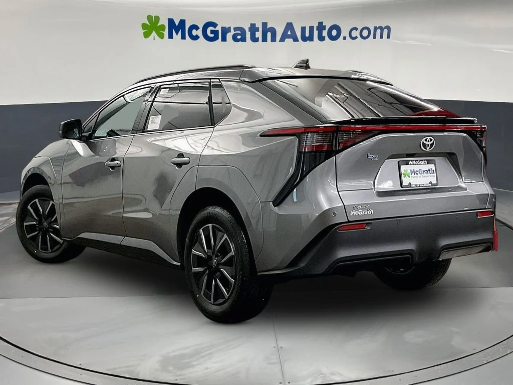 New 2026 Heavy Metal <sup>1</sup> Toyota  XLE image 3