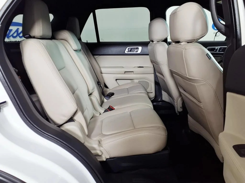 Used 2015 White Platinum Ford XLT image 12