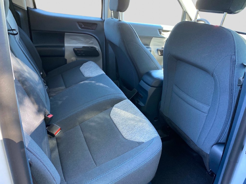 Used 2025 White Ford XLT image 27