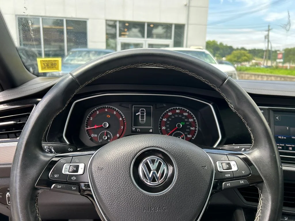 Used 2021 Black Volkswagen R-Line image 11
