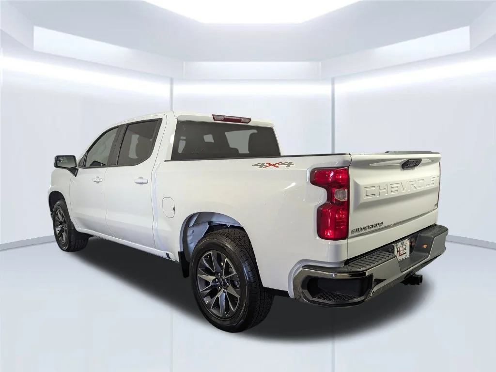 Used 2023 White Chevrolet LT image 6