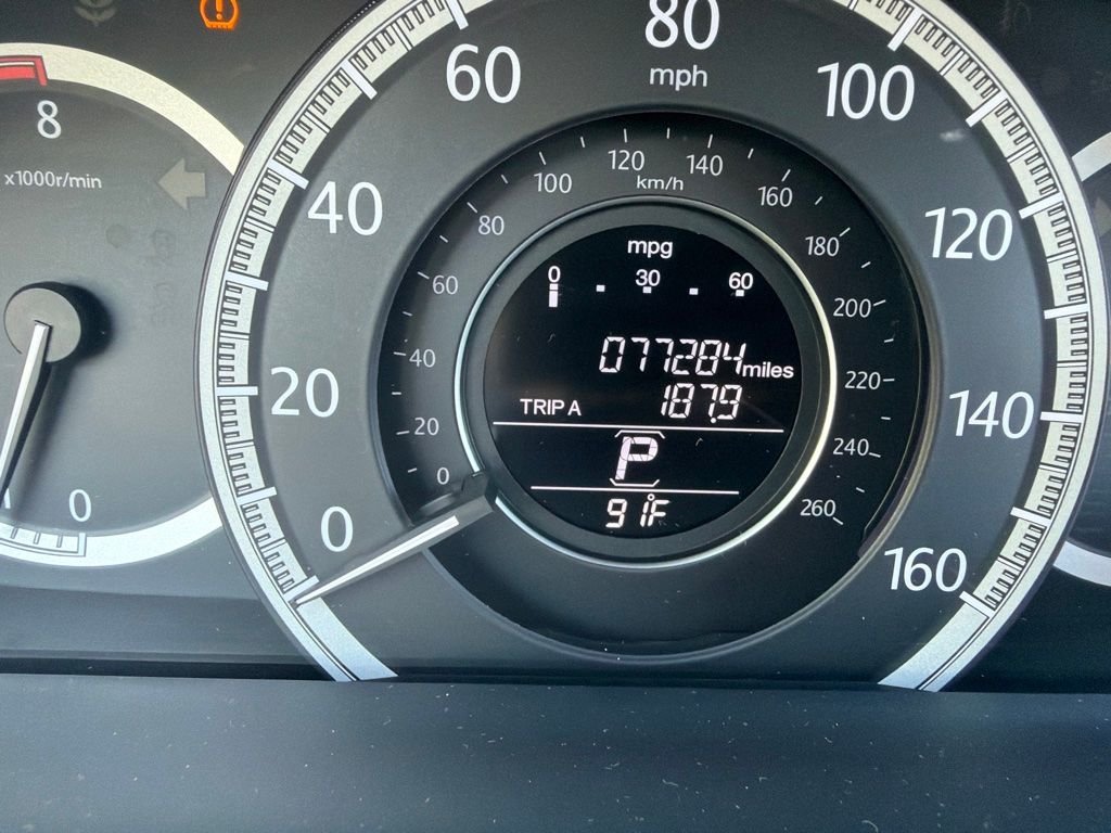 Used 2014 White Honda EX-L image 13